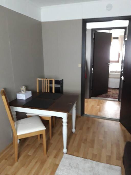 Stori-Bakki, Cottage Dvergabakki-No Shower Bagian luar foto
